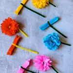 Papierblumen Aus Krepppapier &amp; Pfeifenreiniger Basteln | Waseigenes within Krepppapierblumen Basteln